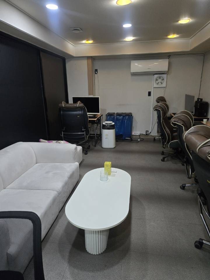안산 중앙동 로데로거리 성인 pc방 / 입주시기 협의 가능