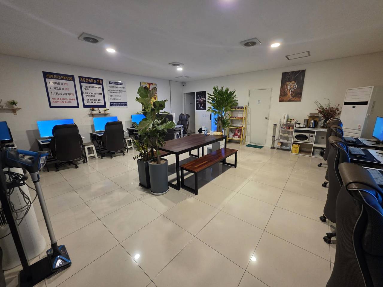 경기 동두천 먹자가능!! 시설,매출 탑 피시방 판매합니다