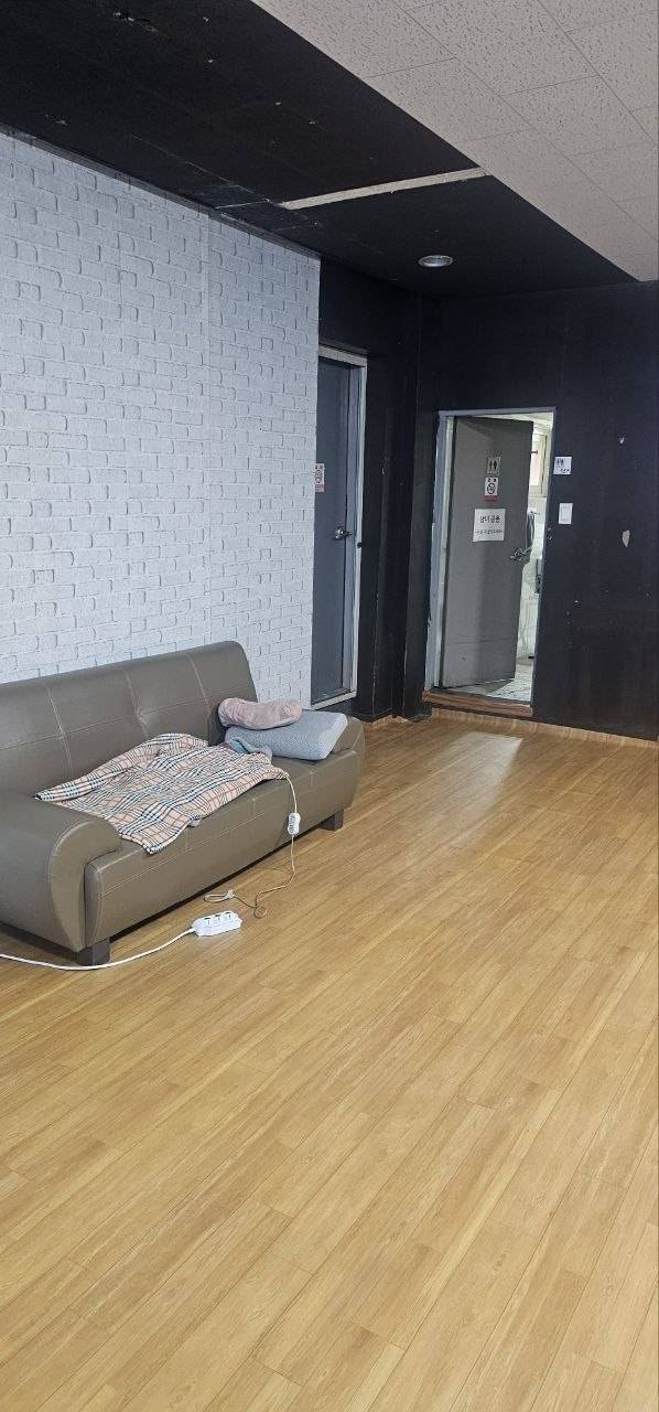 청주시 봉명동 먹자골목인근 유동인구많은곳 성인PC 팝니다@@@